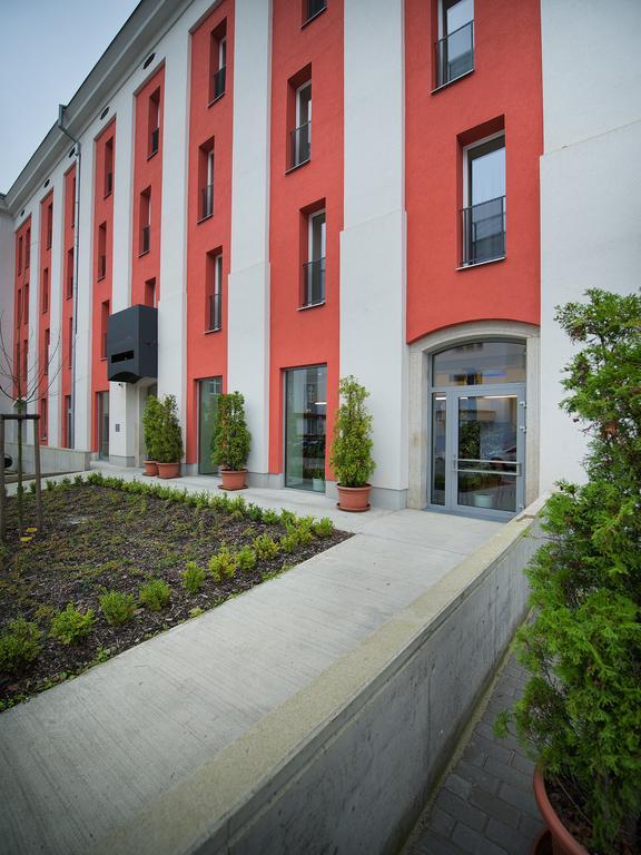 Ea Business Hotel Jihlava Exterior photo