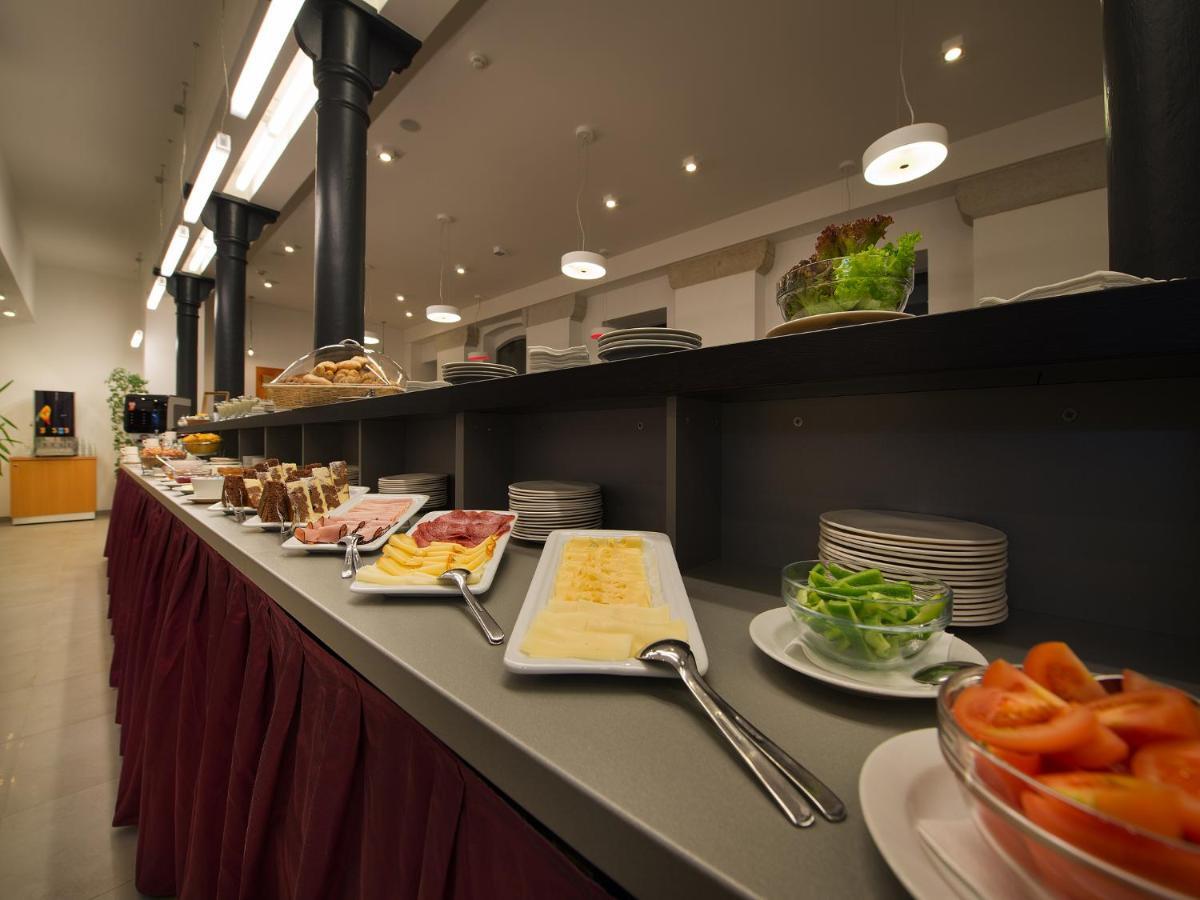Ea Business Hotel Jihlava Exterior photo